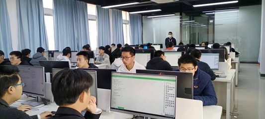 我院成功舉行首期“1+X”Java應(yīng)用開發(fā)職業(yè)技能等級(jí)證書（初級(jí)）認(rèn)證考試，推動(dòng)信息教育技科融合